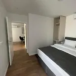 Appartement 33 *