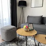 33 Lägenhet *