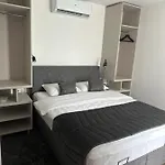 33 * Sarajevo