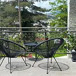 33 * Sarajevo