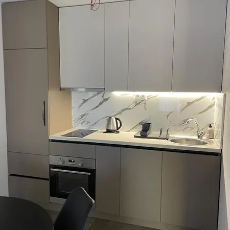 33 Apartment *