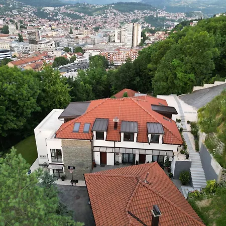Apartment 33 *