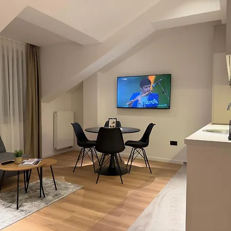Apartment 33